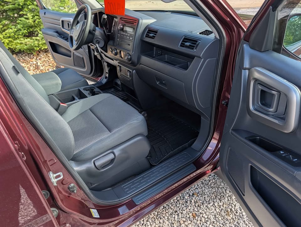 Used 2011 Honda Ridgeline RTS image 8