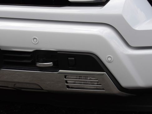 Used 2026 Chevrolet Silverado 1500 4x4 Crew Cab High Country image 12