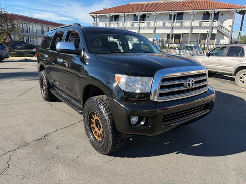Used 2012 Toyota Sequoia Platinum image 10