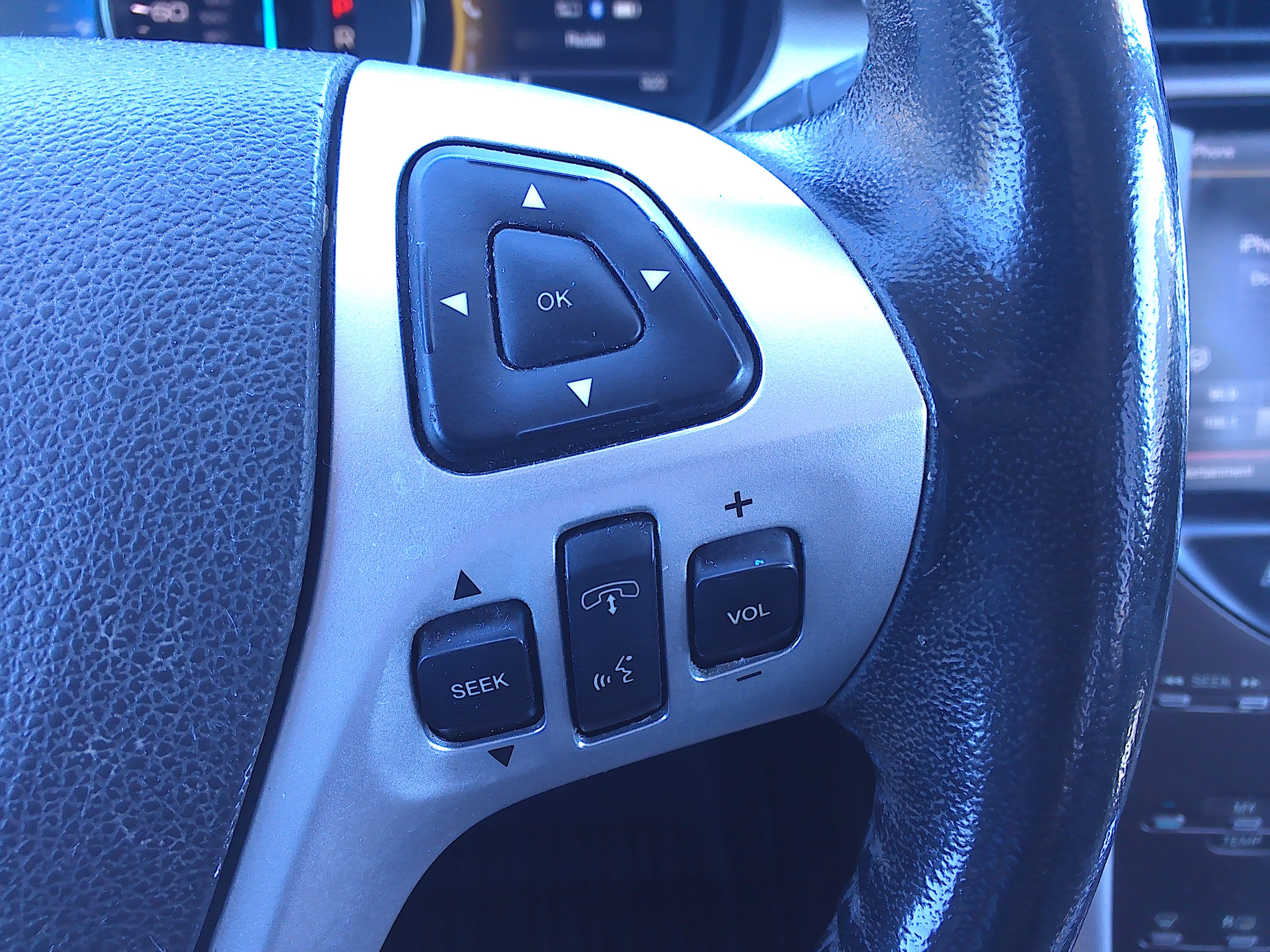 Used 2013 Ford Edge SEL FWD image 27