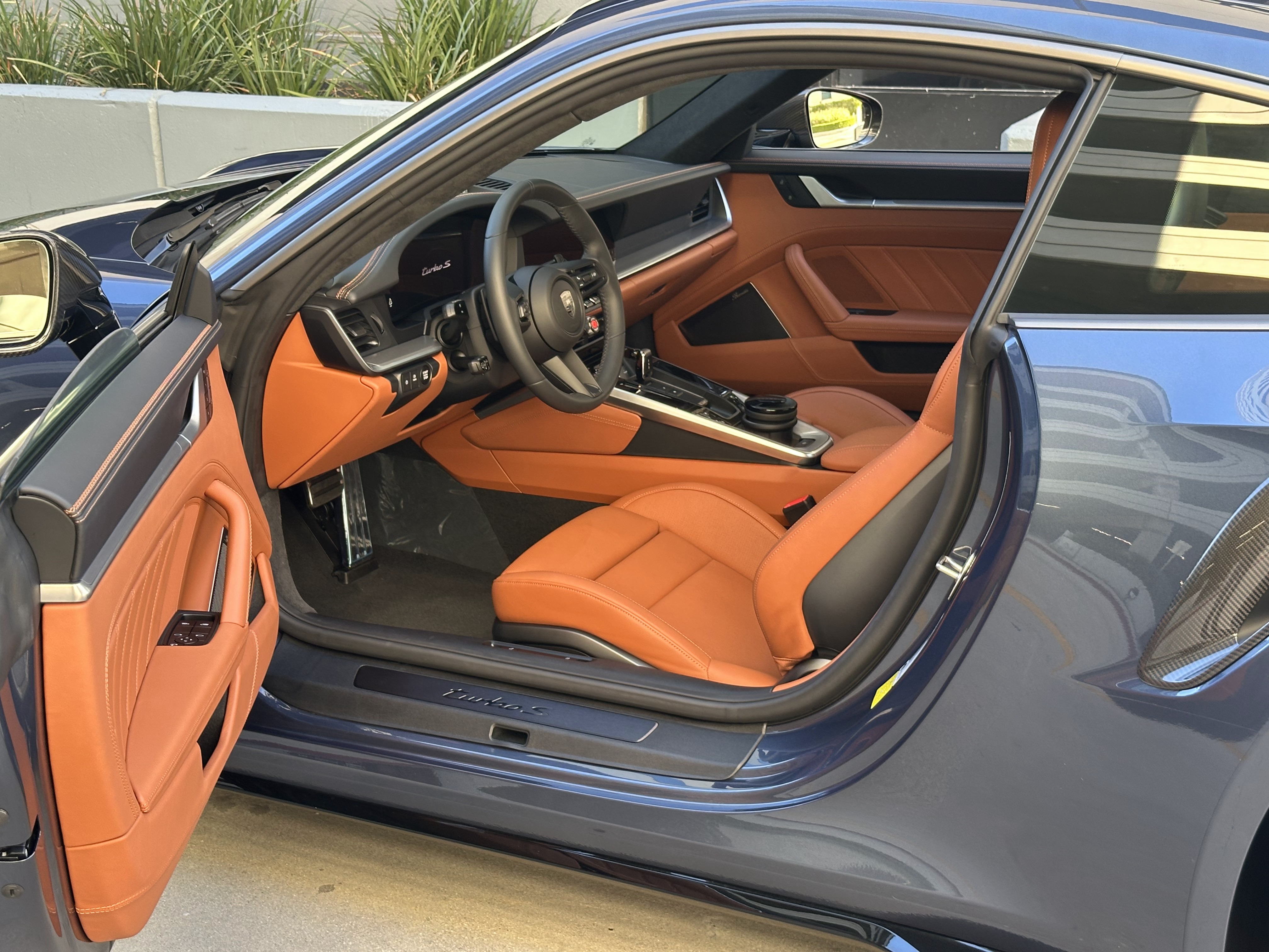 Used 2026 Porsche 911 Turbo S Coupe AWD/4WD image 9