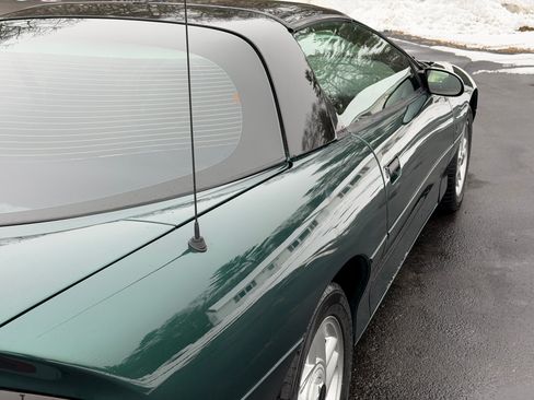 Used 1994 Chevrolet Camaro Z28 image 16