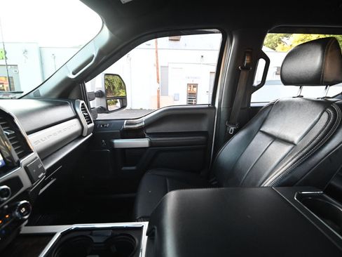 Used 2022 Ford F250 Lariat image 34