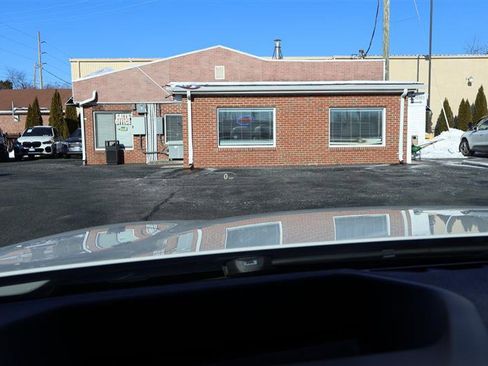 Used 2017 BMW 540i xDrive image 27