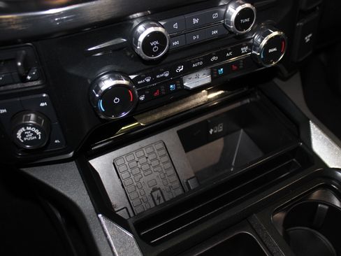 Used 2023 Ford F250 Lariat image 45