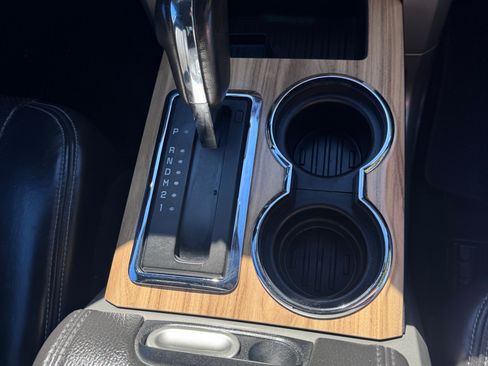 Used 2011 Ford F150 Lariat image 19