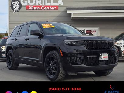 Used 2024 Jeep Grand Cherokee Laredo