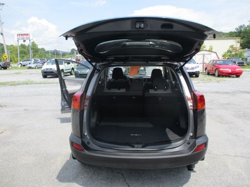 Used 2014 Toyota RAV4 AWD LE image 57