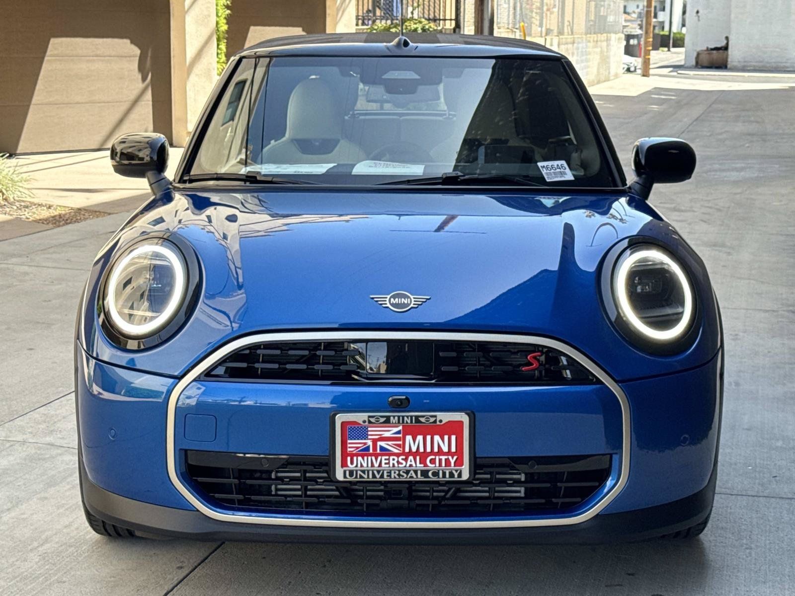 Used 2025 MINI Cooper S FWD image 2