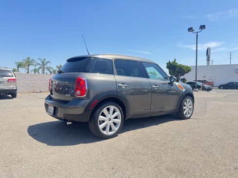 Used 2012 MINI Cooper Countryman UNAVAIL FWD image 9