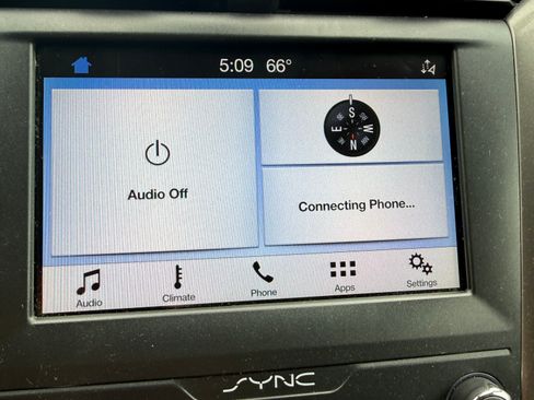 Used 2019 Ford Fusion SE FWD image 18