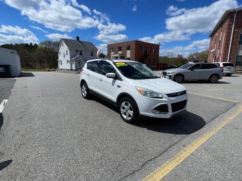 Used 2016 Ford Escape 4WD SE image 5