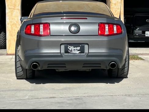 Used 2011 Ford Mustang GT Premium image 1