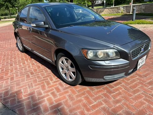 Used 2007 Volvo S40 2.4i FWD image 2
