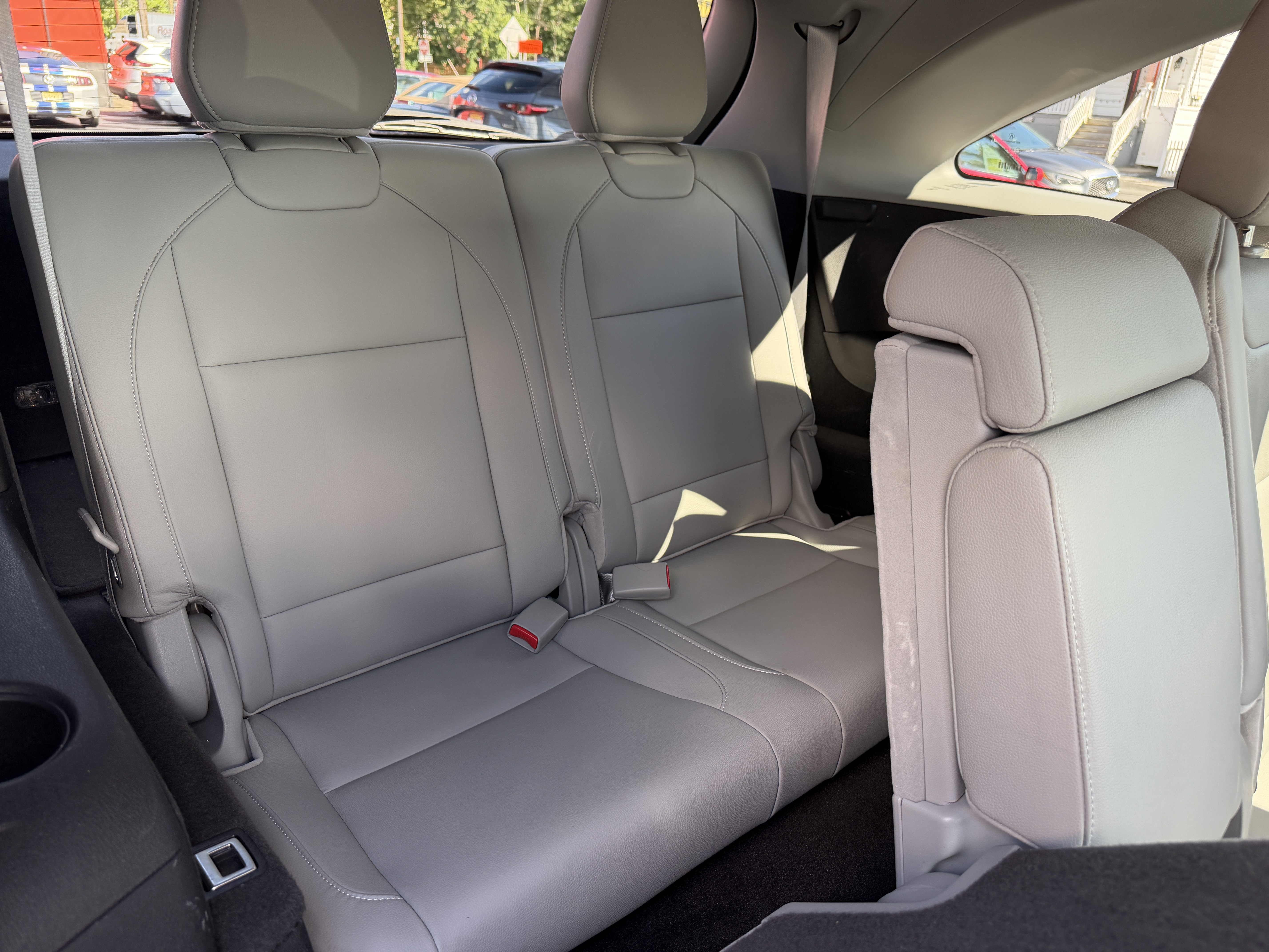 Used 2020 Acura MDX SH-AWD image 27