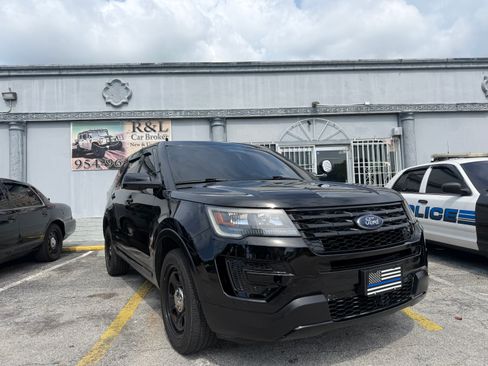 Used 2017 Ford Explorer 4WD Police Interceptor image 1