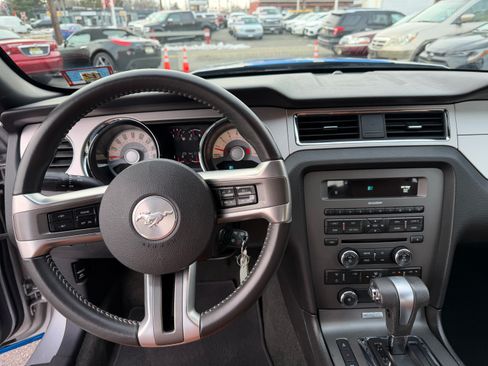 Used 2012 Ford Mustang Premium image 17