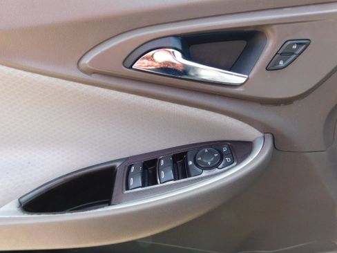 Used 2017 Chevrolet Malibu LS image 10