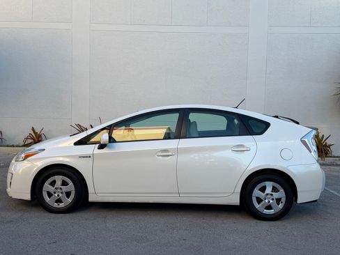 Used 2010 Toyota Prius image 2