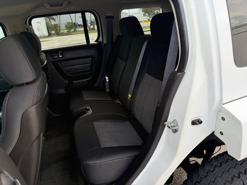 Used 2006 HUMMER H3 image 19