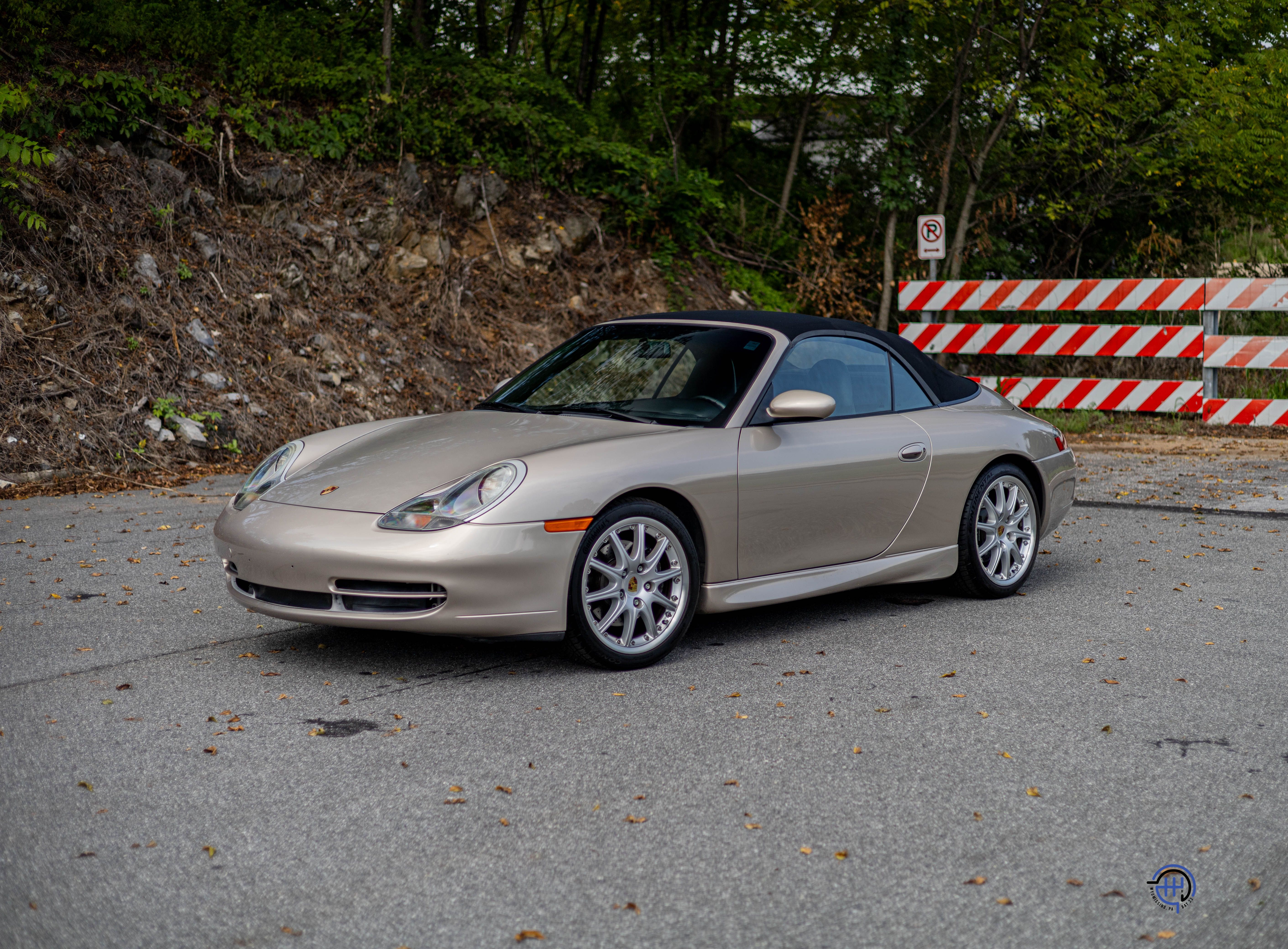 Used 2000 Porsche 911 Carrera Cabriolet RWD image 3