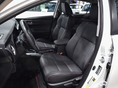 Used 2017 Toyota Corolla SE 50th Anniversary image 17