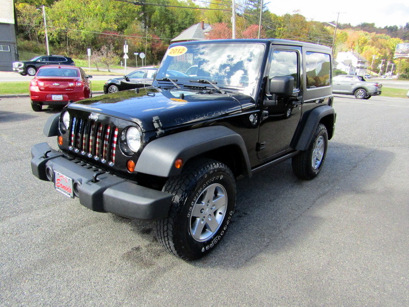 Used 2012 Jeep Wrangler 4WD Rubicon image 4