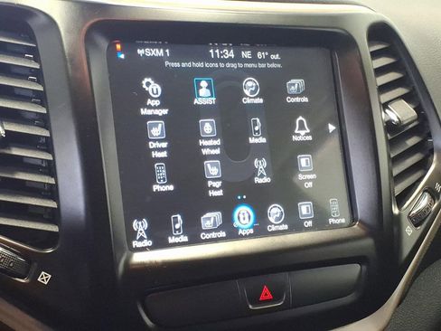 Used 2016 Jeep Cherokee Latitude AWD/4WD image 13