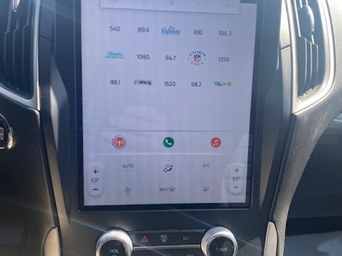 Used 2022 Ford Edge AWD SE image 10