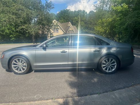 Used 2012 Audi A8 L 4.2 image 41