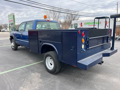 Used 2004 Chevrolet Silverado 3500 W/T image 10