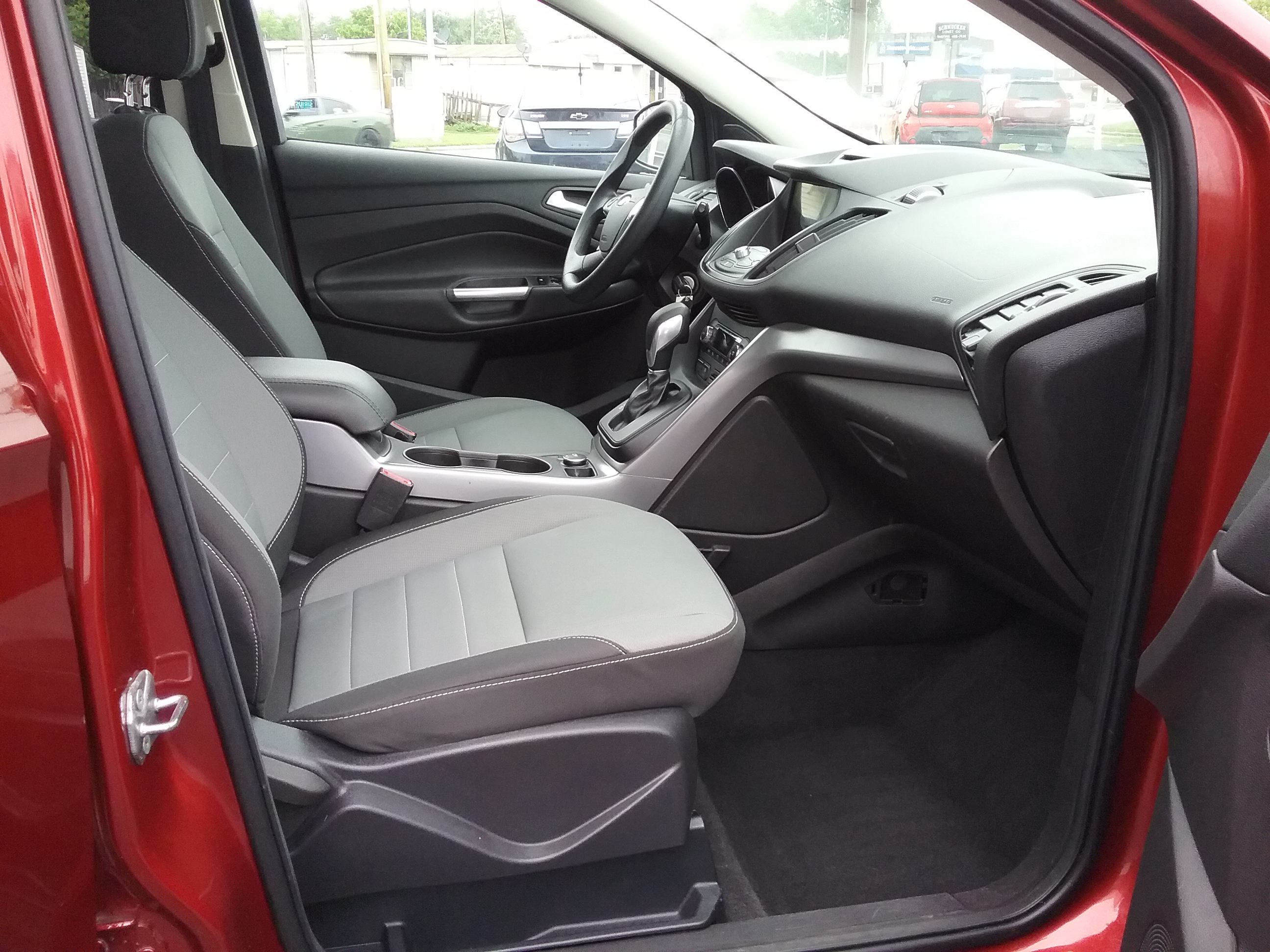 Used 2016 Ford Escape SE FWD image 8