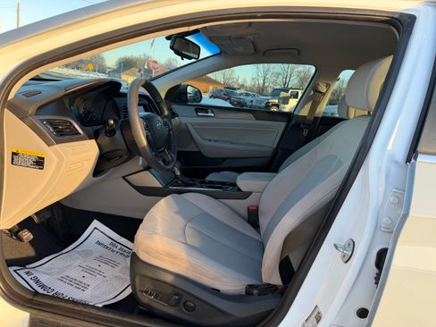 Used 2016 Hyundai Sonata Sport image 11
