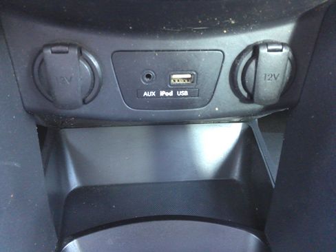 Used 2017 Hyundai Elantra GT image 18