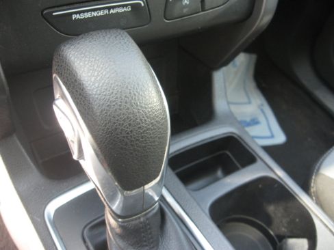 Used 2018 Ford Escape SE Sport FWD image 12