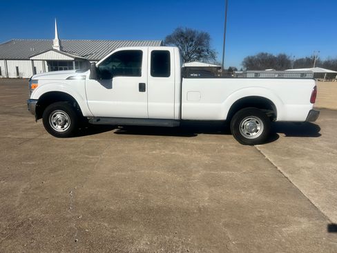 Used 2014 Ford F250 image 8