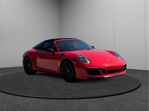 Used 2018 Porsche 911 Targa 4 GTS image 1