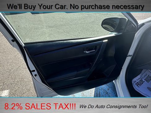 Used 2018 Toyota Corolla XSE image 17