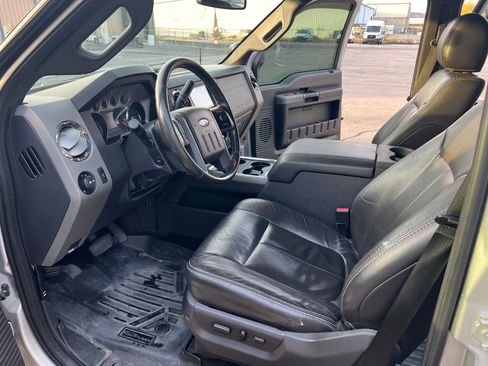 Used 2012 Ford F250 Lariat image 12