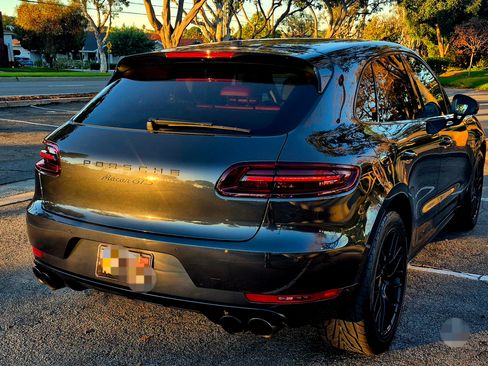 Used 2018 Porsche Macan GTS image 4