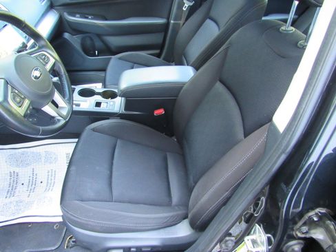 Used 2015 Subaru Legacy 2.5i Premium AWD/4WD image 11