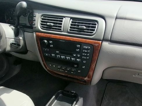 Used 2004 Mercury Sable LS Premium image 11