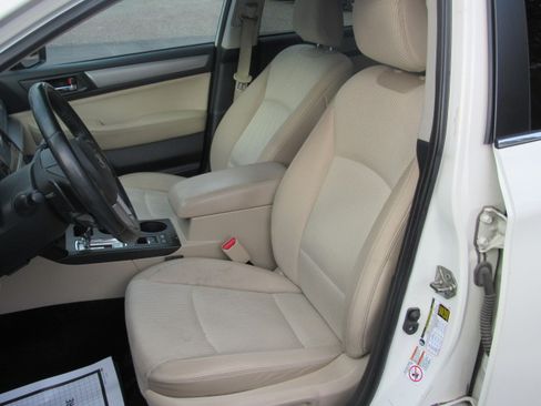 Used 2015 Subaru Outback 2.5i Premium image 13