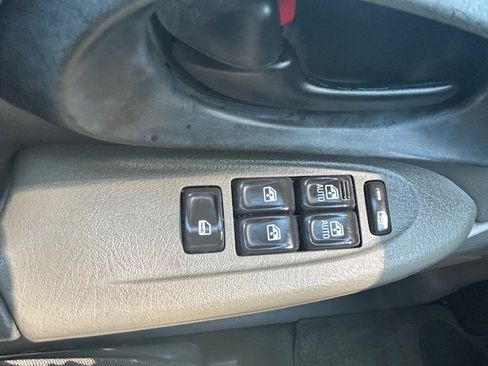 Used 2004 Chevrolet TrailBlazer LS image 14