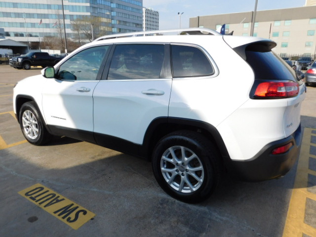 Used 2014 Jeep Cherokee 4WD Latitude image 6