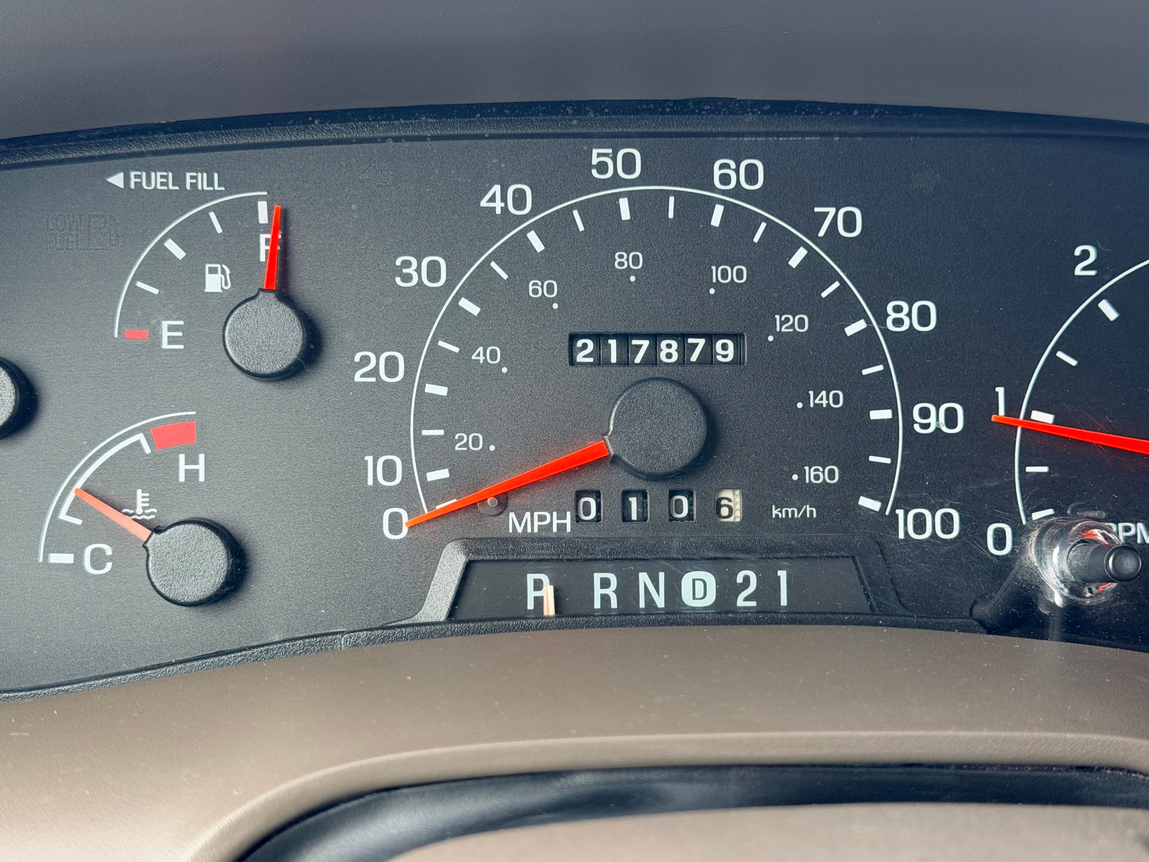 Used 2000 Ford Excursion 2WD XLT image 12