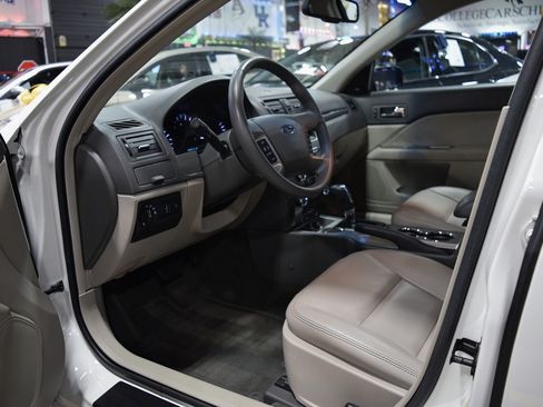 Used 2012 Ford Fusion SEL FWD image 17