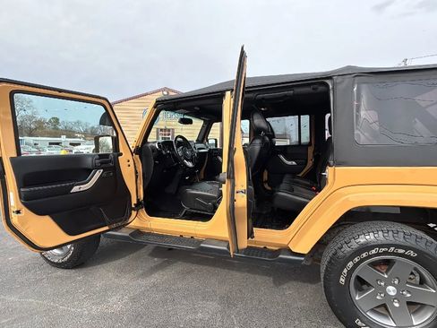 Used 2013 Jeep Wrangler Unlimited Sport image 25