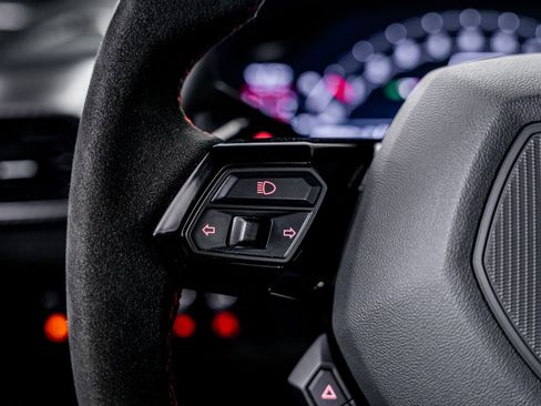 Used 2023 Lamborghini Huracan STO image 13