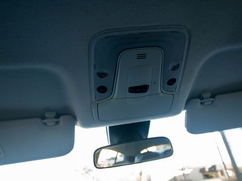 Used 2019 Toyota Prius image 35